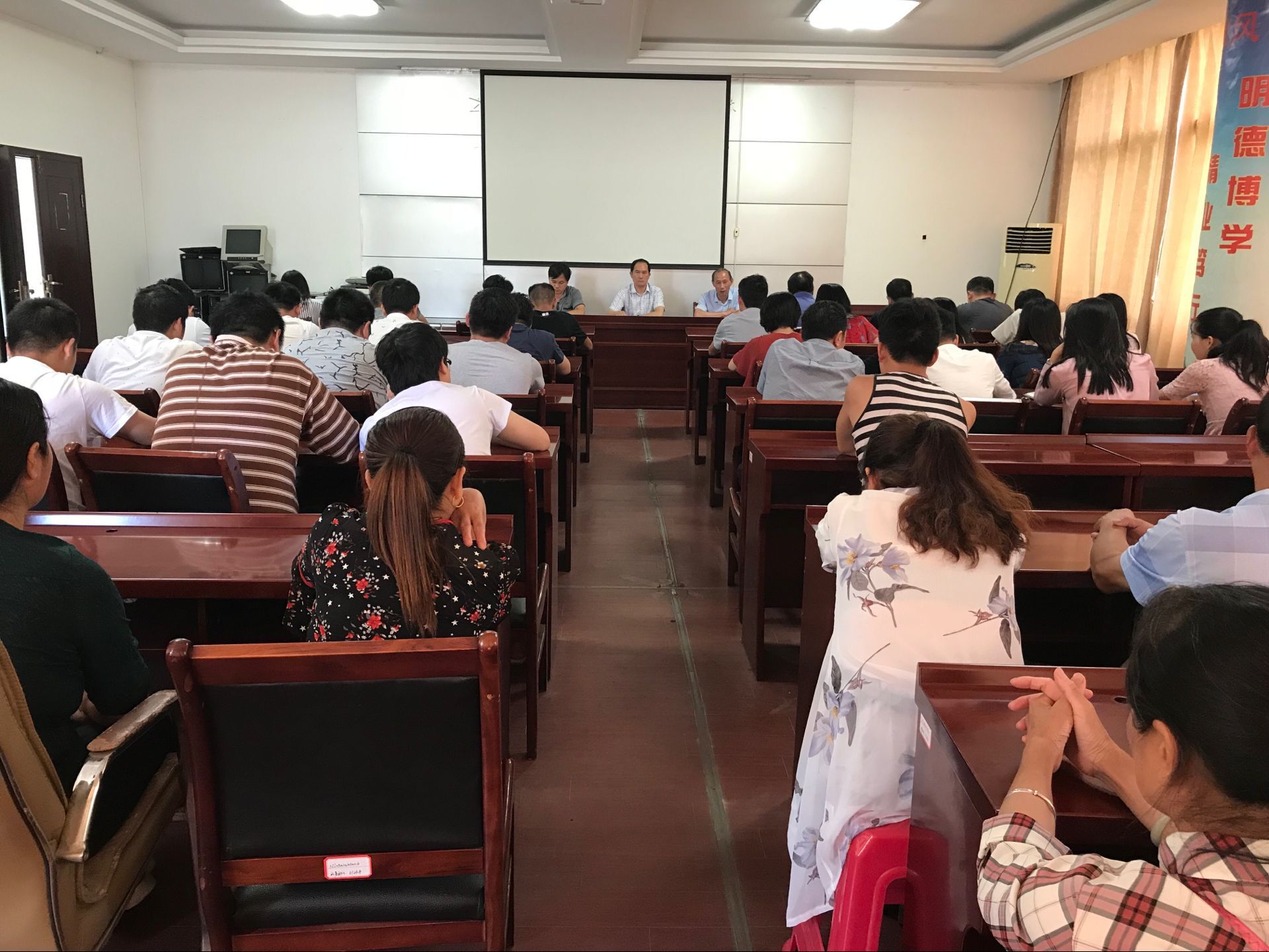 QQ图片20180612154900.jpg