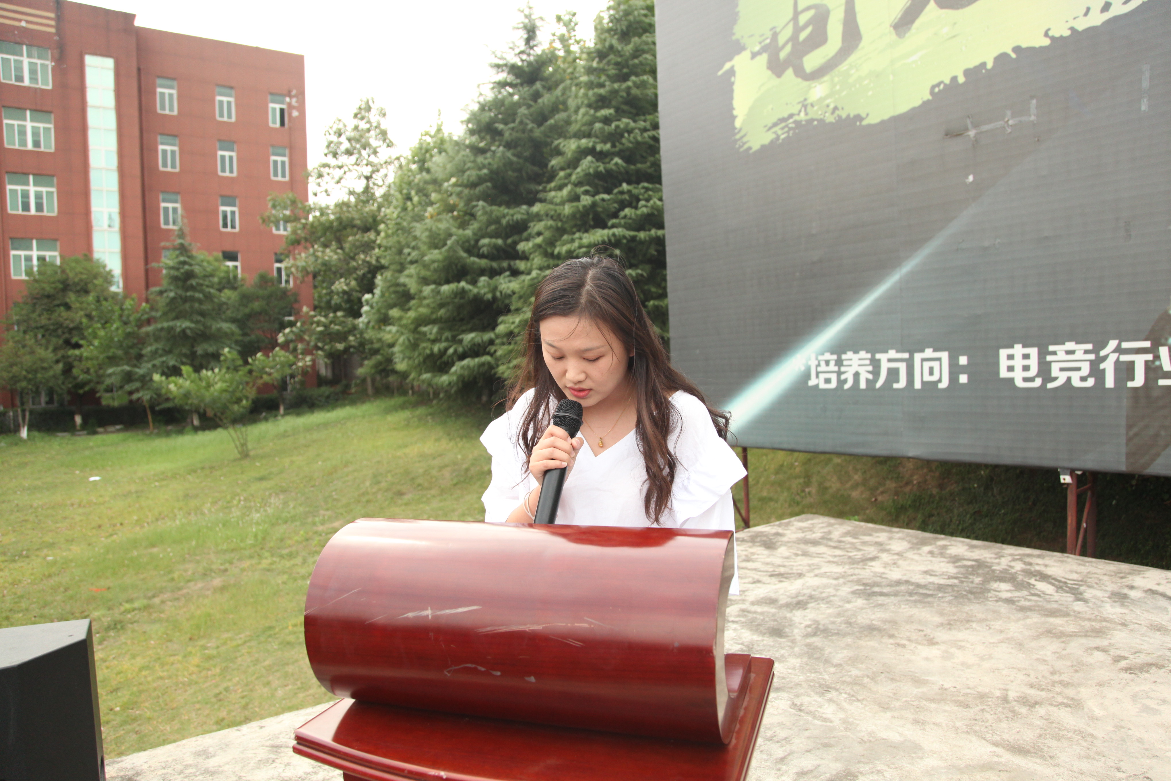9.10合影 152.jpg