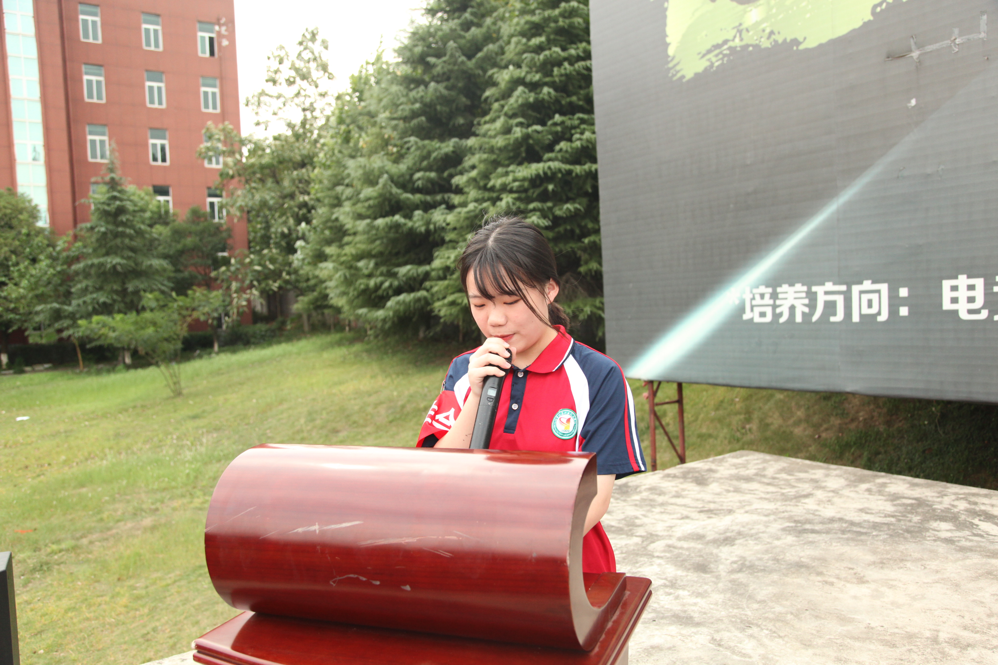 9.10合影 161.jpg
